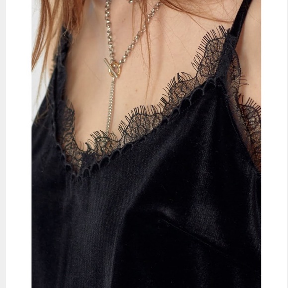 BLACK “VELVET” LACE TRIM CAMI SPAGHETTI STRAP TOP - Picture 3 of 4